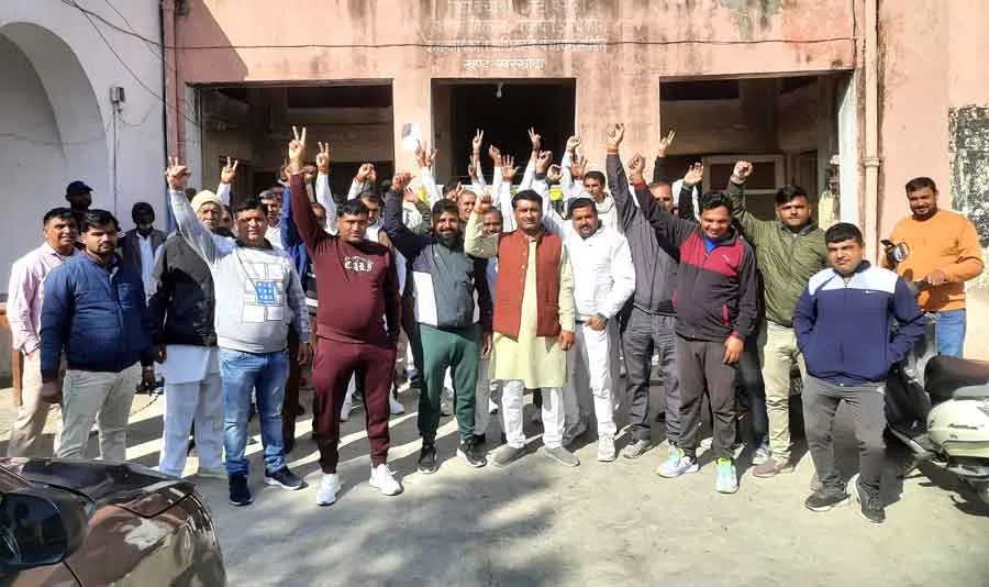 सरपंचों का सम्मान करें सरकार, ईटेंडरिंग प्रणाली को खत्म हो: आशीष दहिया