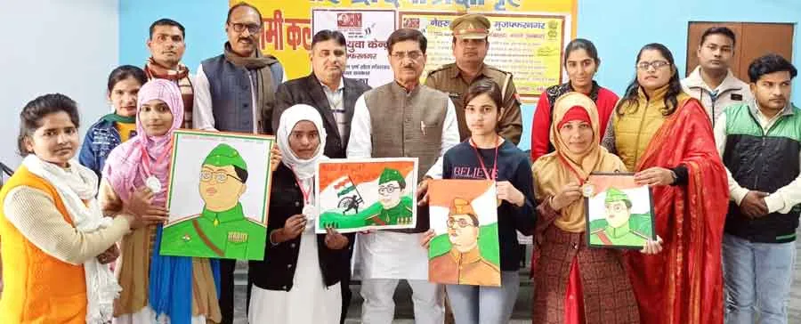 बेहडा सादात की अलीशा ने बनाई सबसे अच्छी पेटिंग, पुरस्कृत