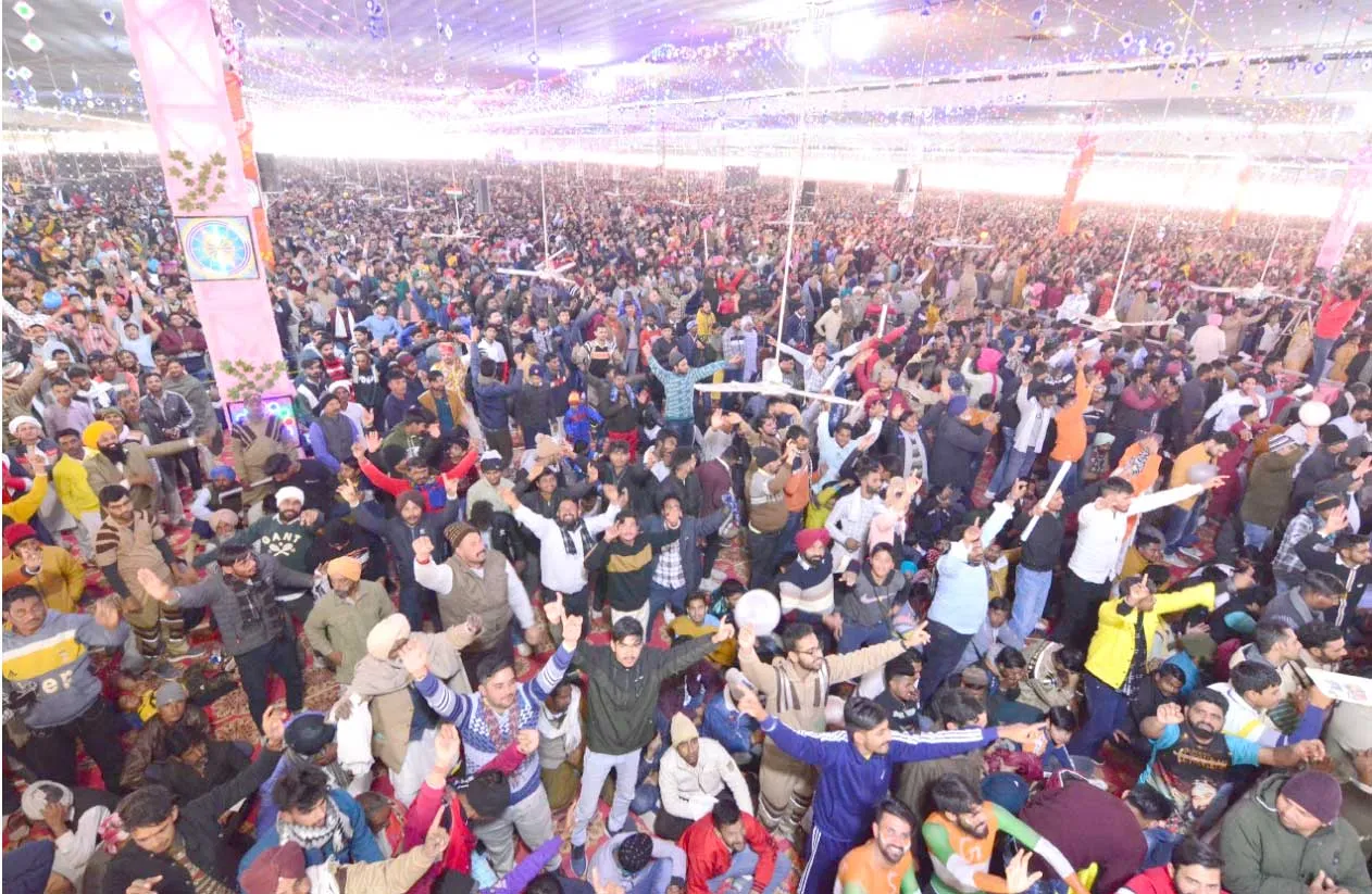 श्रद्धा का अनंत सैलाब, इंतजामात पड़े छोटे