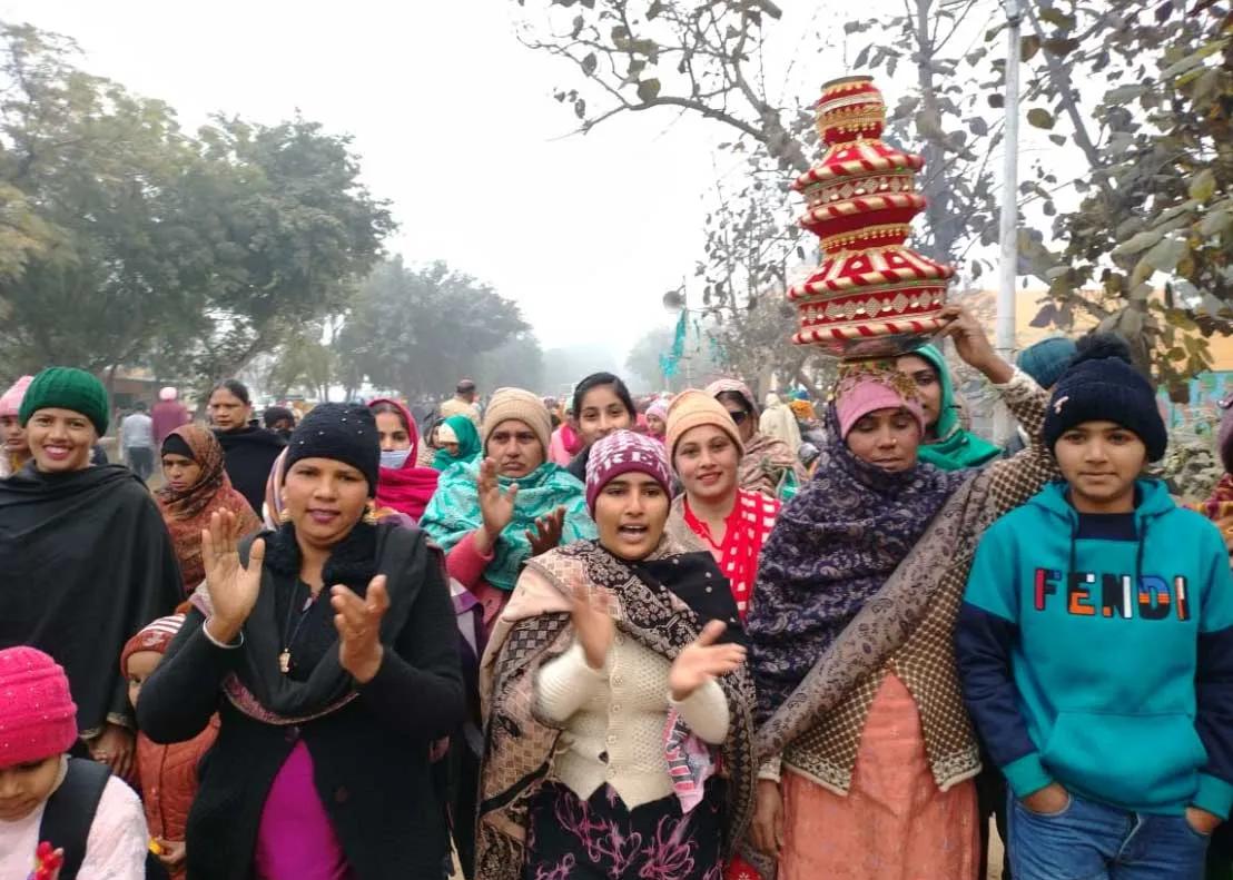 Live: सलाबतपुरे में जुटे राम-नाम के दीवाने, खचाखच भरे पंडाल
