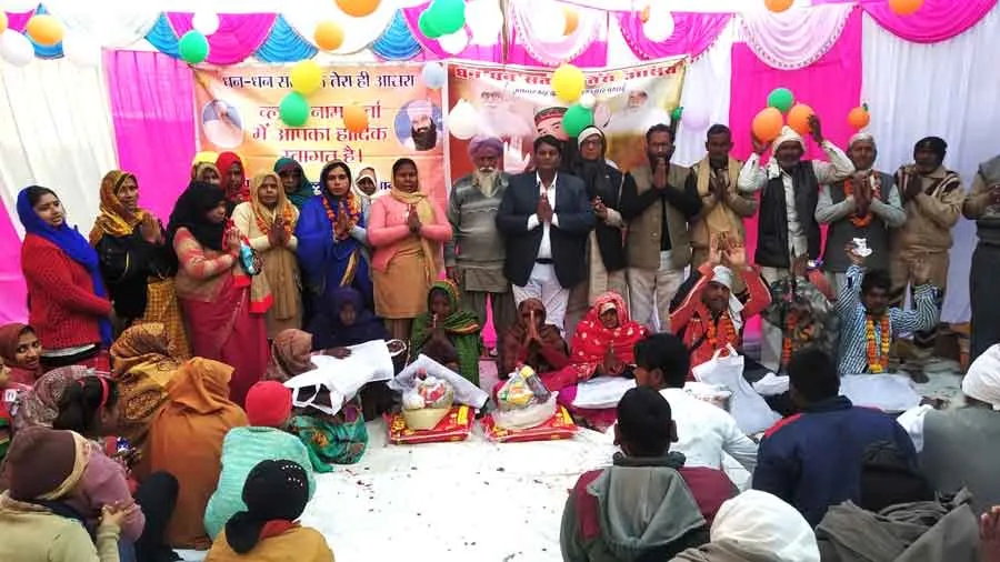 ब्लॉक सिरसागंज के सेवादारों ने ब्लॉक नाम चर्चा कर जरूरतमंदों को बांटा राशन और कंबल