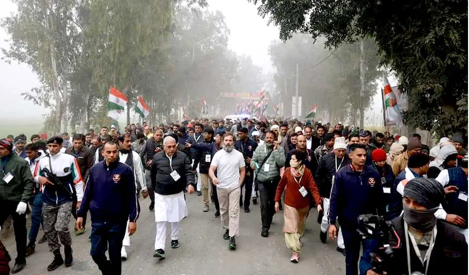 पानीपत में राहुल गांधी को देखने के लिए लगी भारी भीड़