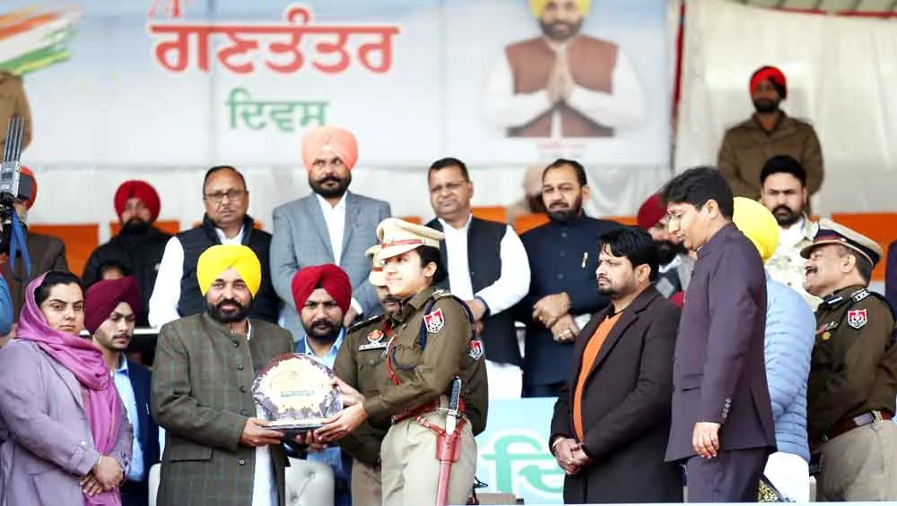 हरेक क्षेत्र का व्यापक विकास होने से एक साल में कोहिनूर हीरे की तरह चमकेगा पंजाब: सीएम