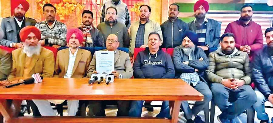 पूर्व विधायक बाबू प्रकाश चंद गर्ग ने अकाली दल के सभी पदों से दिया इस्तीफा