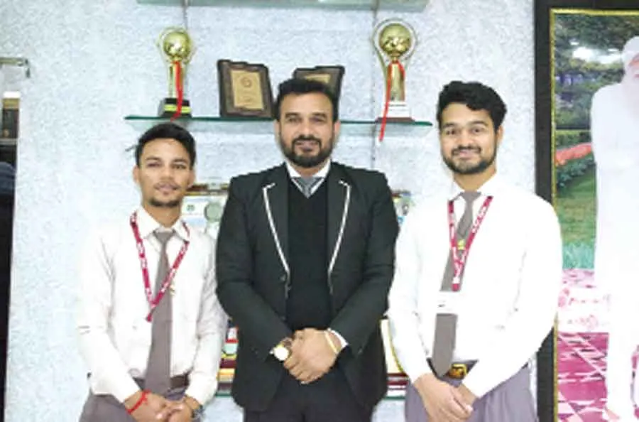 शाह सतनाम जी बॉयज कॉलेज के दो छात्रों ने पाया चौथा रैंक