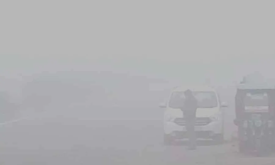 बर्फीली हवाओं ने झकझोरा, हाथ पैर पड़े सुन्न