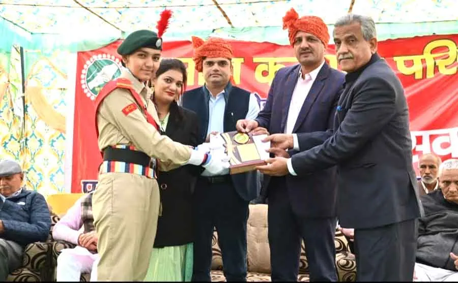 समाज कल्याण परिषद ने बनाया बीस वां में वार्षिकोत्सव 500 जरूरतमंदों को बांटे कंबल
