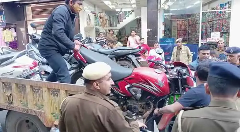 भिवानी पुलिस ने मुख्य बाजारों से हटाया अतिक्रमण