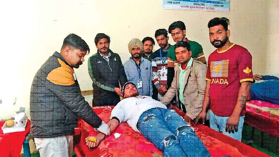 रक्तदान शिविर में 50 यूनिट एकत्रित