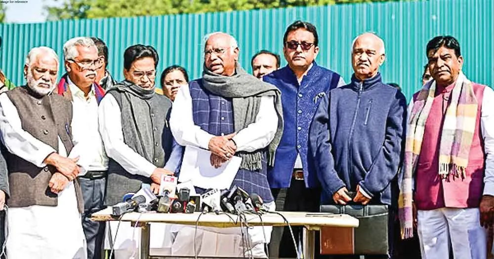 विपक्ष कब तक बेवजह संसदीय अवरोध करेगा