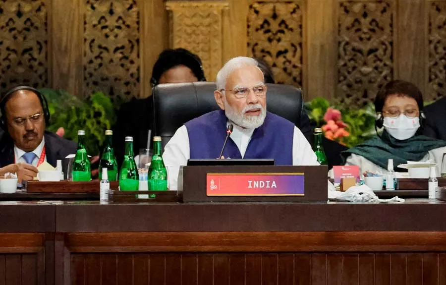 अस्तित्व के लिए संघर्ष जारी