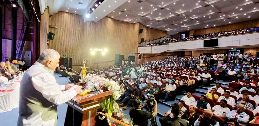 सड़क सुरक्षा: सड़क, परिवहन जीवन का एक अभिन्न अंग: वीके सिंह