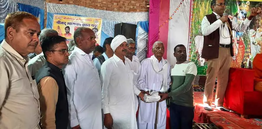 गौवंश के लिए समस्त छापौला परिवार ने दिए तीन लाख 21 हजार का दान
