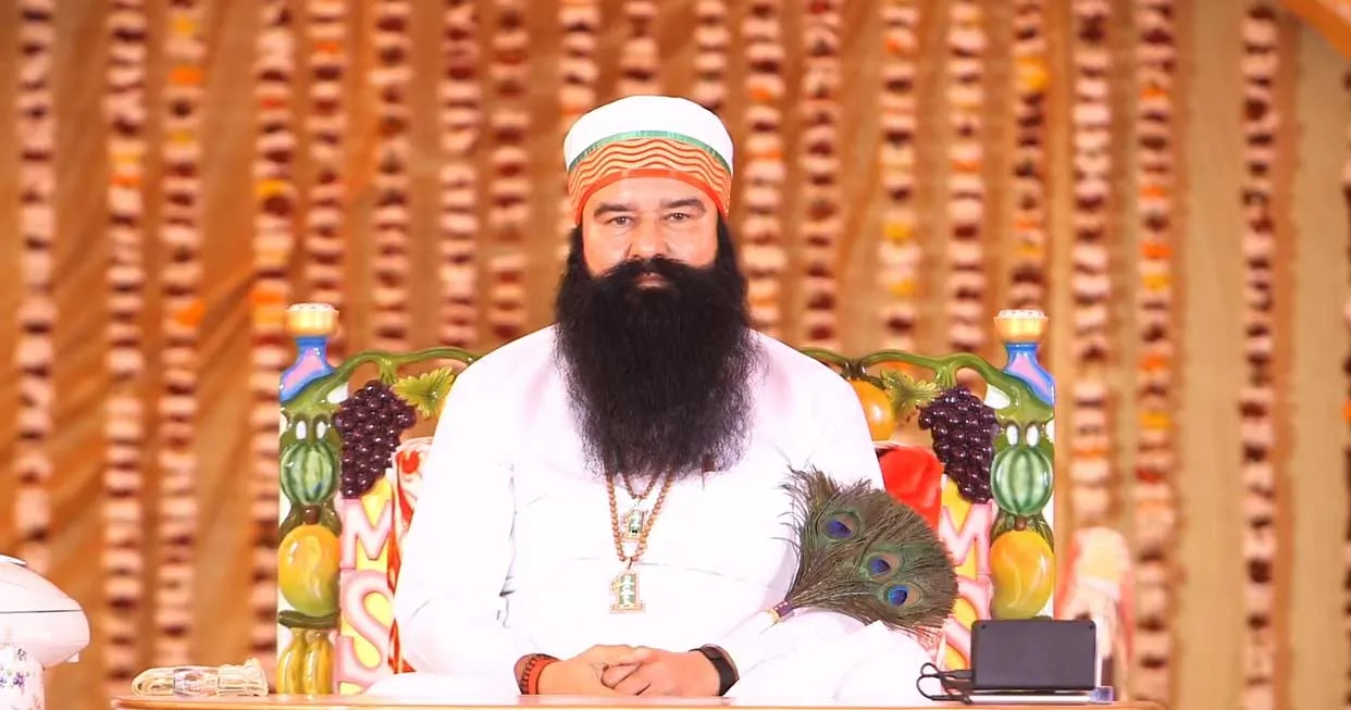 सत्संग में आए बिजनेसमैनों ने पूज्य गुरु जी के बारे में कह दी बड़ी बात…