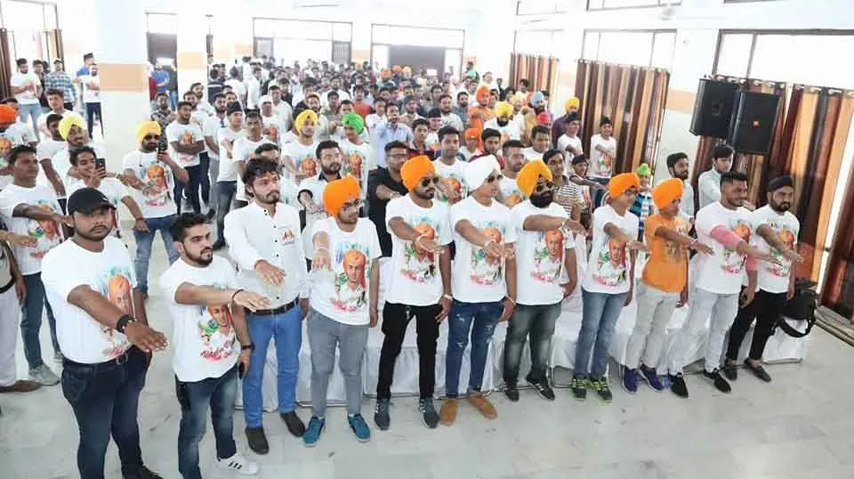 जरूरतमंद लोगों की मदद के लिए सदैव तैयार रहती है संस्था : मलिक