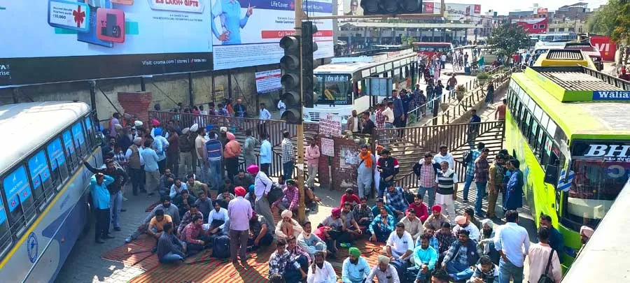 अभी तक नहीं जारी हुआ जनवरी माह का वेतन, फरवरी भी हुआ खत्म