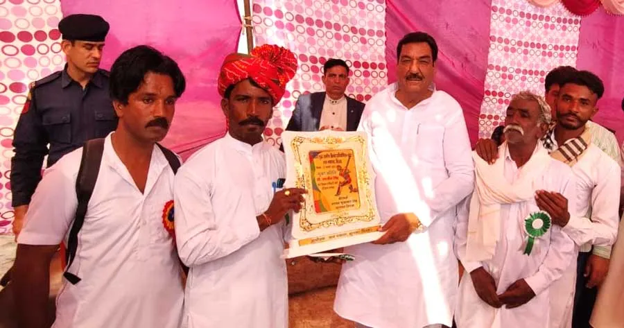 खेल भावना से खेलकर जीवन में बुलंदियों को छूएं खिलाड़ी: बिजली मंत्री