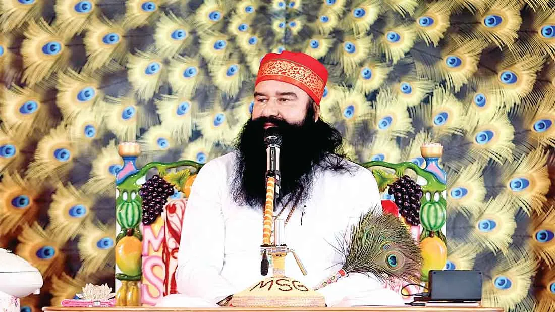 संतों का काम इन्सान को भगवान से जोड़ना
