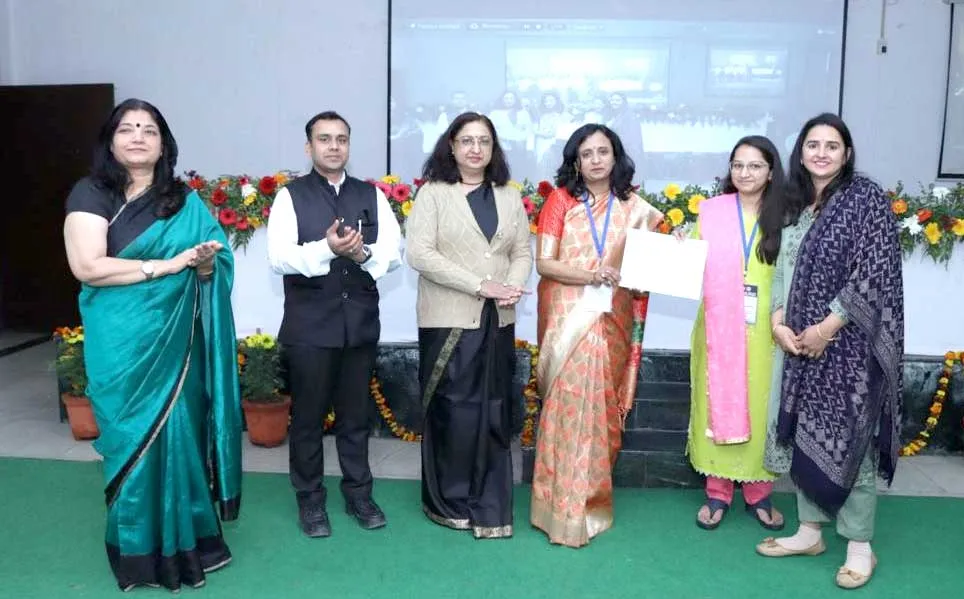 छात्र अवसराे की पहचान करने की क्षमता, कौशल हासिल करें: प्रो पूनिया