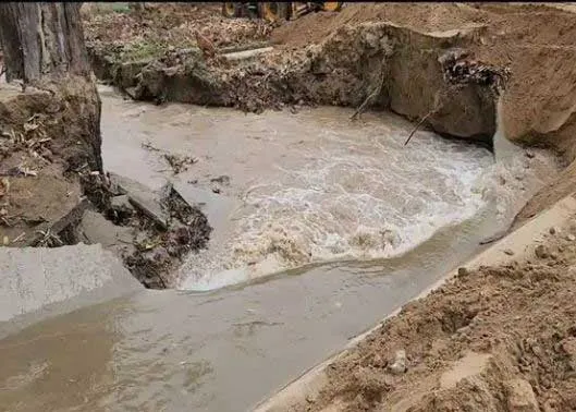 अबोहर नहर टूटी, सैकड़ों एकड़ फसल बर्बाद