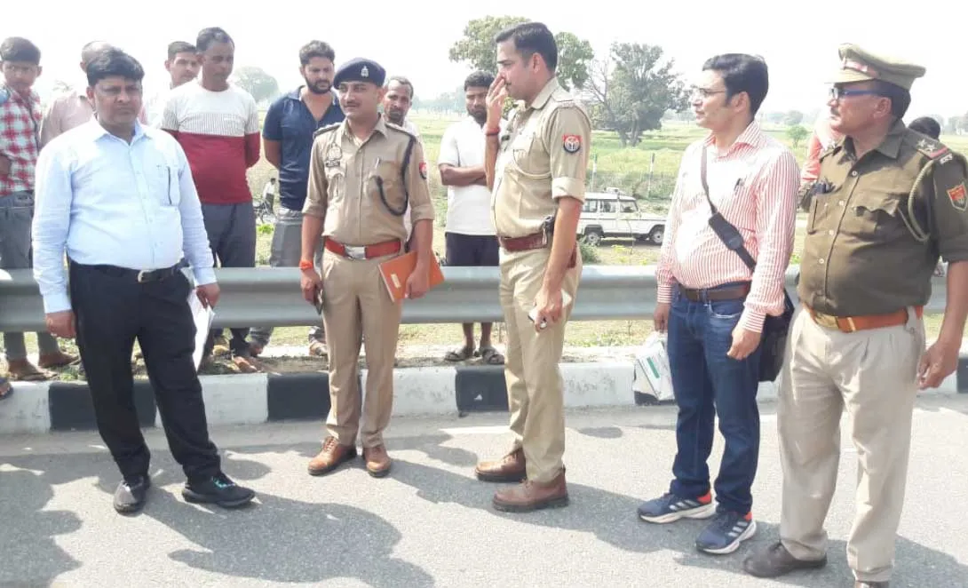 आगरा-लखनऊ एक्सप्रेसवे पर हुआ भीषण सड़क हादसा, 5 लोगों की मौत, 9 घायल