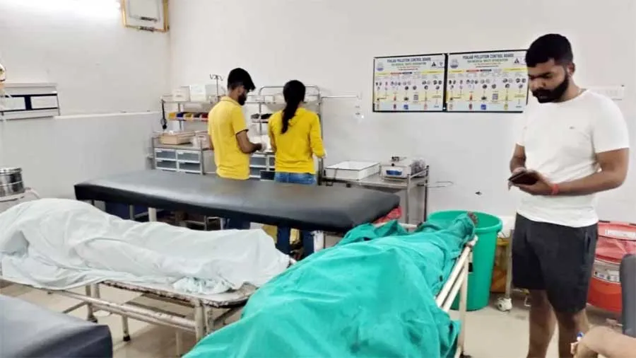 मानसिक परेशानी के चलते परिवार के 3 सदस्यों ने झील में लगाई छलांग