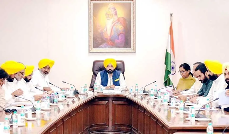 नहीं बढ़ेगी स्टांप ड्यूटी, फसल नुकसान पर मिलेगा 15 हजार रुपए मुआवजा