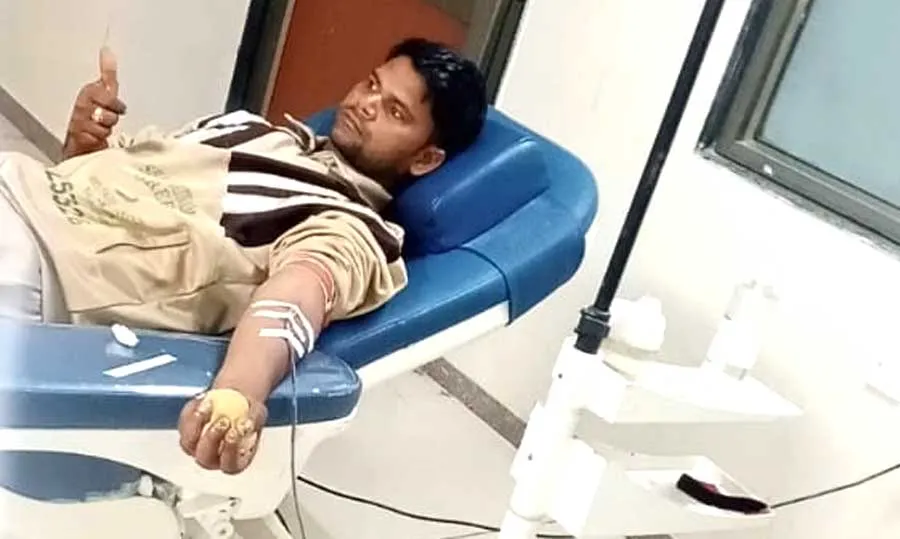 डेरा प्रेमियों ने खूनदान कर बचाई गर्भवती महिला की जान