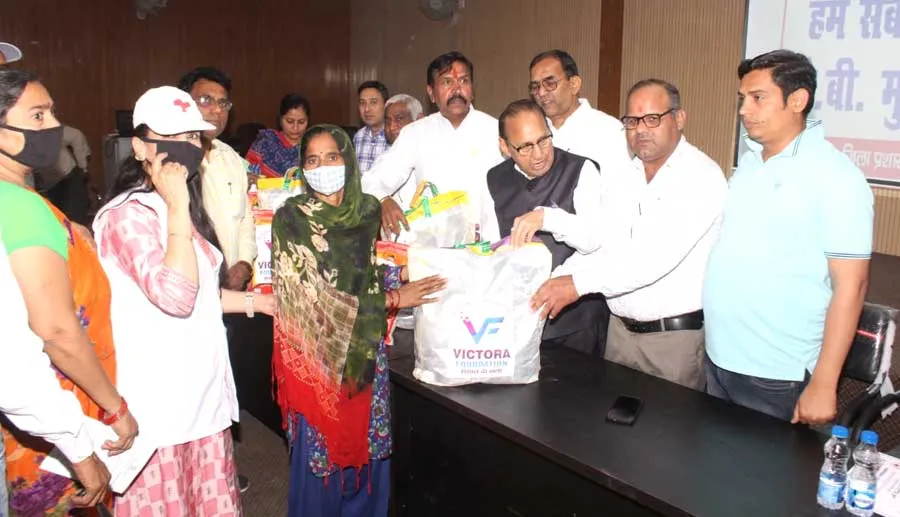 आर्थिक रूप से कमजोर तपेदिक मरीजों को मिला पौष्टिक आहार