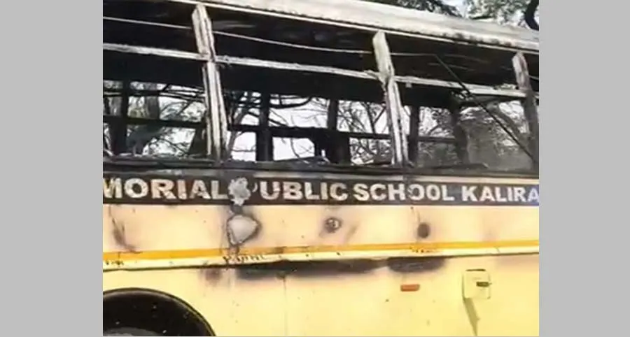 आदमपुर में चलती बस को लगी आग, बस चालक की सूझबूझ से 40 बच्चों की बची जान