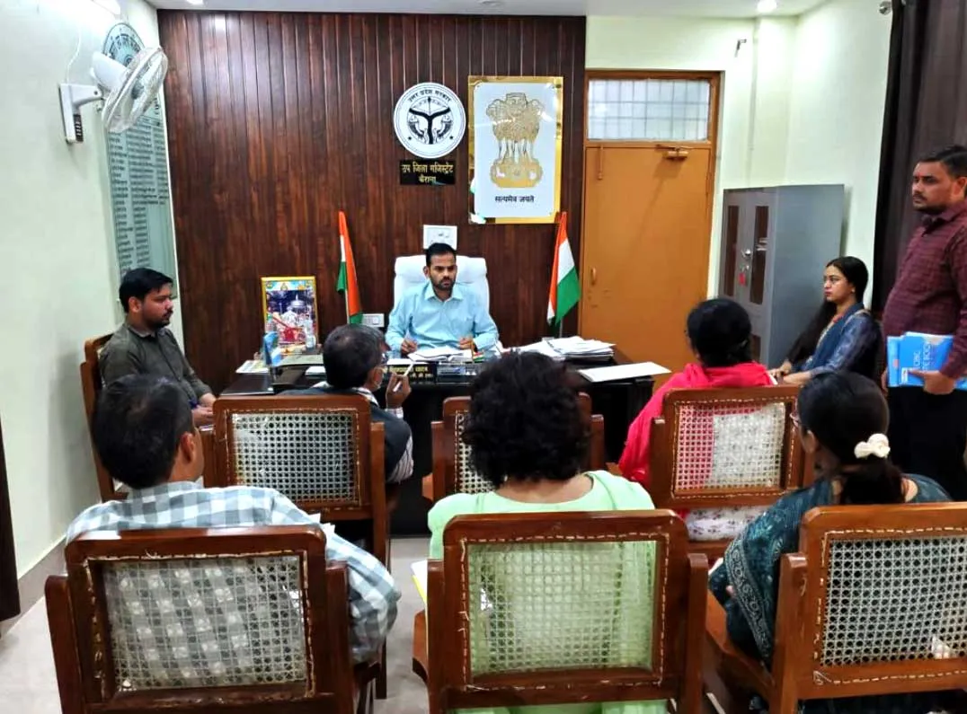 बीडीओ कैराना और कांधला को कारण बताओ नोटिस