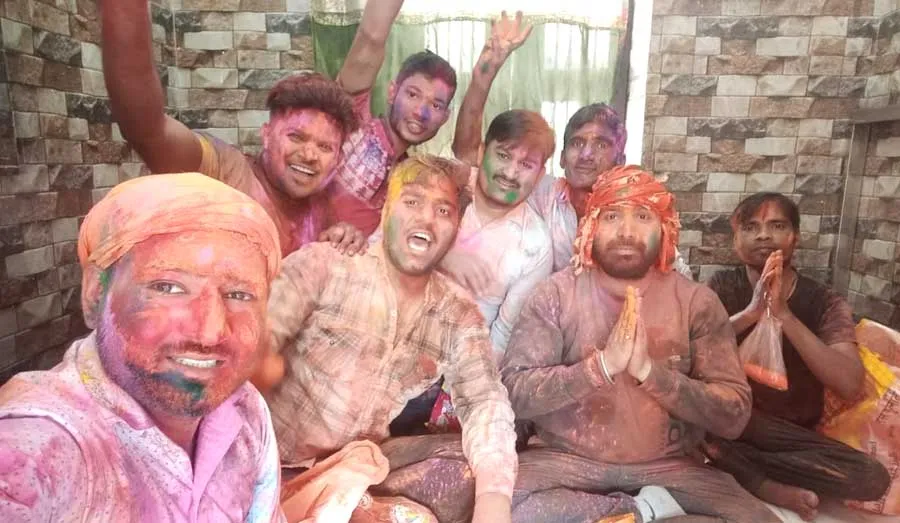 खूब उड़ा रंग-गुलाल, हर्षाेल्लास से मनाया दुल्हेंडी का त्योहार