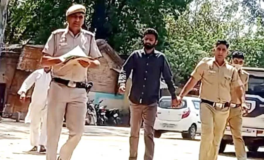 तिहाड़ जेल से कैराना कोर्ट में पेशी पर पहुंचा गैंगस्टर अंकुर
