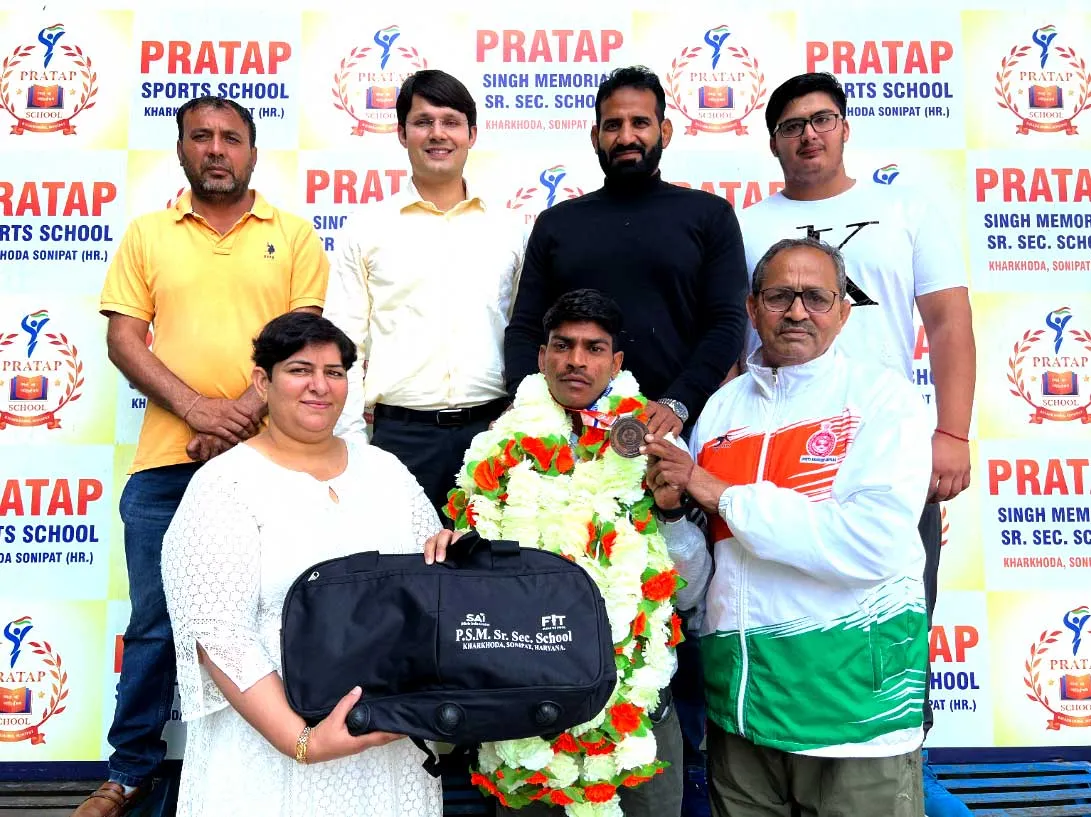 जैवलिन थ्रो में सोमबीर ने जीता कांस्य पदक, खरखोदा पहुंचने पर भव्य स्वागत