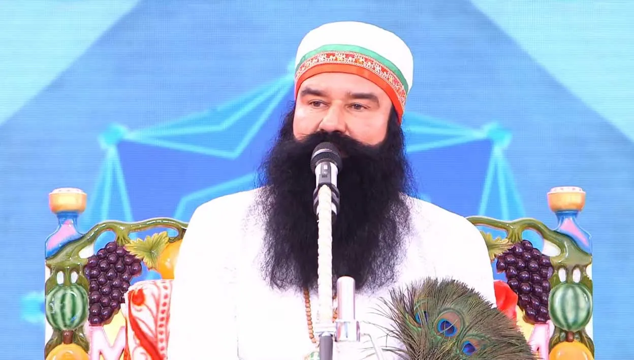 पुराने बुजुर्गों से सीख लेने की जरूरत: पूज्य गुरु जी