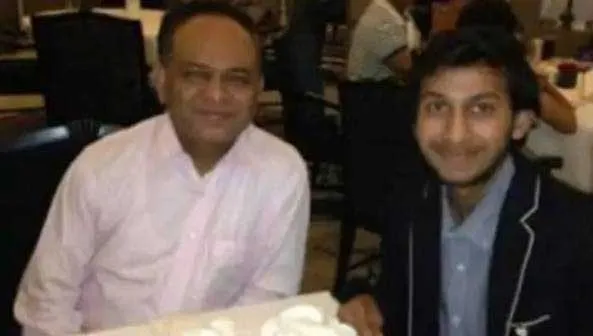 ओयो फाउंडर के पिता ऊंची बिल्डिंग से गिरे, मौत, 3 दिन पहले हुई थी बेटे की शादी