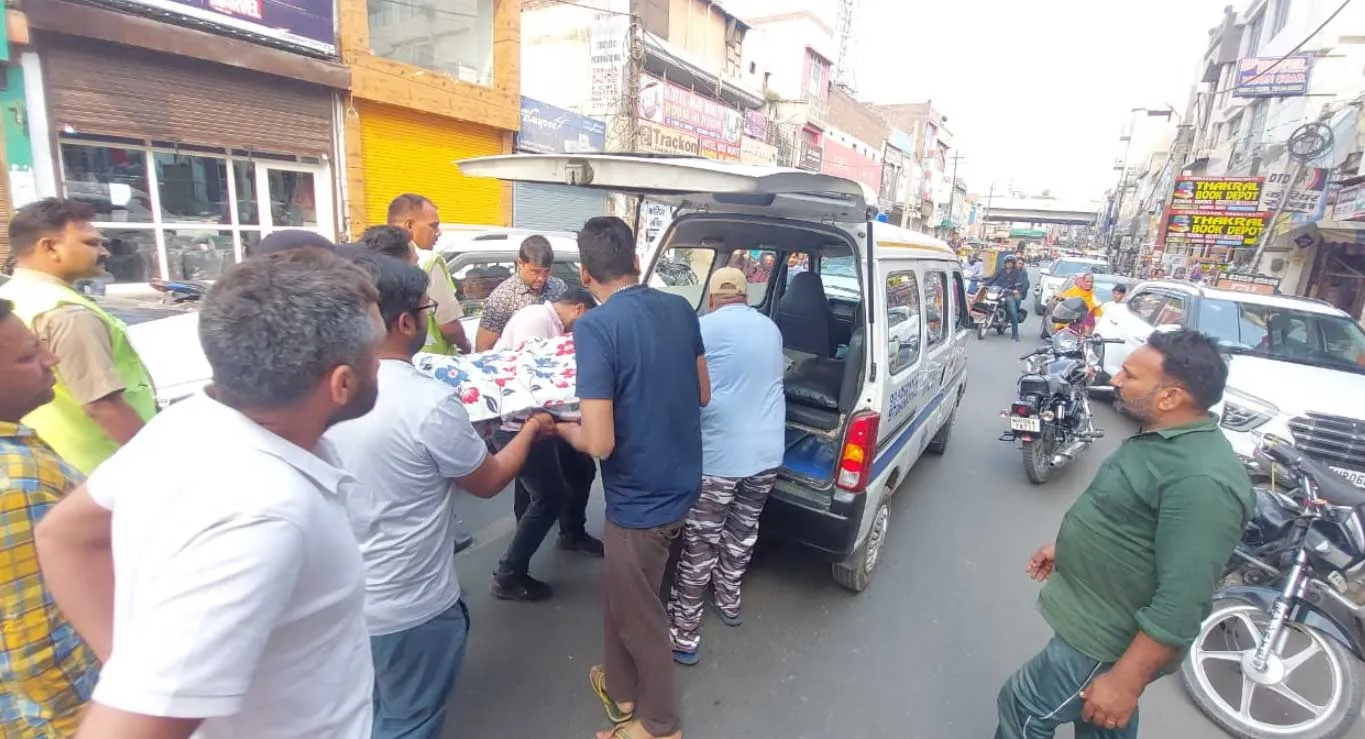 एक दुकानदार ने फंदा लगाकर अपनी जीवन लीला समाप्त की