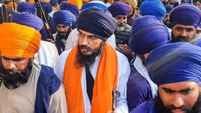 वडिंग का अमृतपाल पर तंज, ‘गुरु के सिख कभी भागते नहीं’