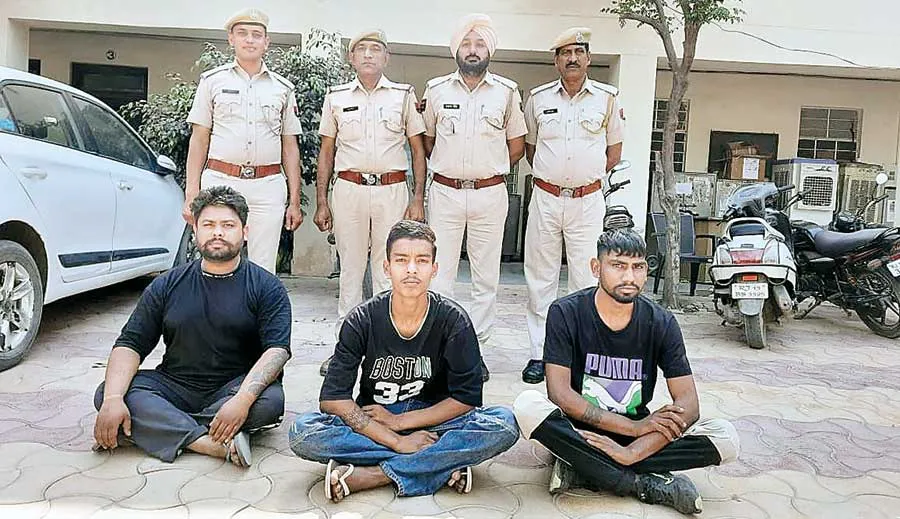 केदार चौक में फायरिंग करने के तीन आरोपी गिरफ्तार
