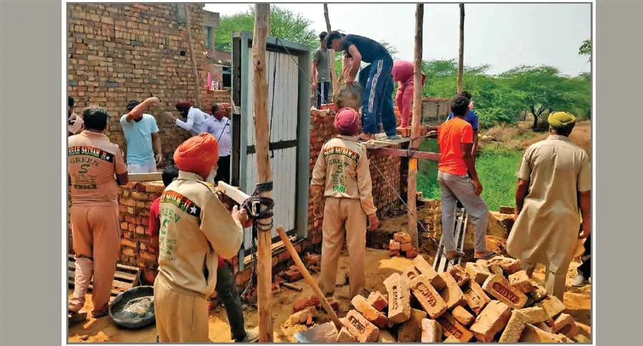 बुढ़लाडा की साध-संगत ने जरूरतमंद परिवार को बनाकर दिया ‘आशियाना’