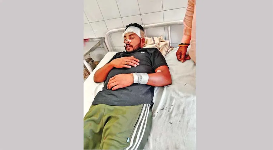 मजदूरी लेने गए दिव्यांग युवक पर तेजधार हथियारों से हमला, घायल