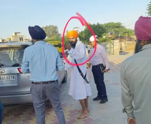 Amritpal Singh Arrested: 36 दिन बाद मिला भगोड़ा अमृतपाल, पंजाब के मोगा गुरुद्वारे से पुलिस ने हिरासत में लिया