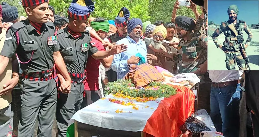 शहीद सेवक सिंह की अंतिम यात्रा में उमड़ा जनसैलाब, चारों तरफ पसरा मातम