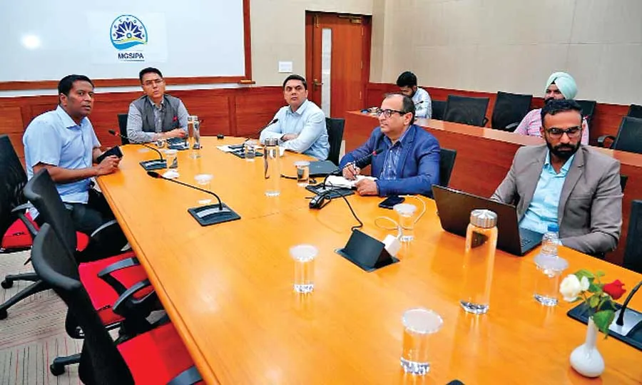 सेवाओं में देरी व अनुचित ऐतराज लगाने पर होगी कार्रवाई: अरोड़ा