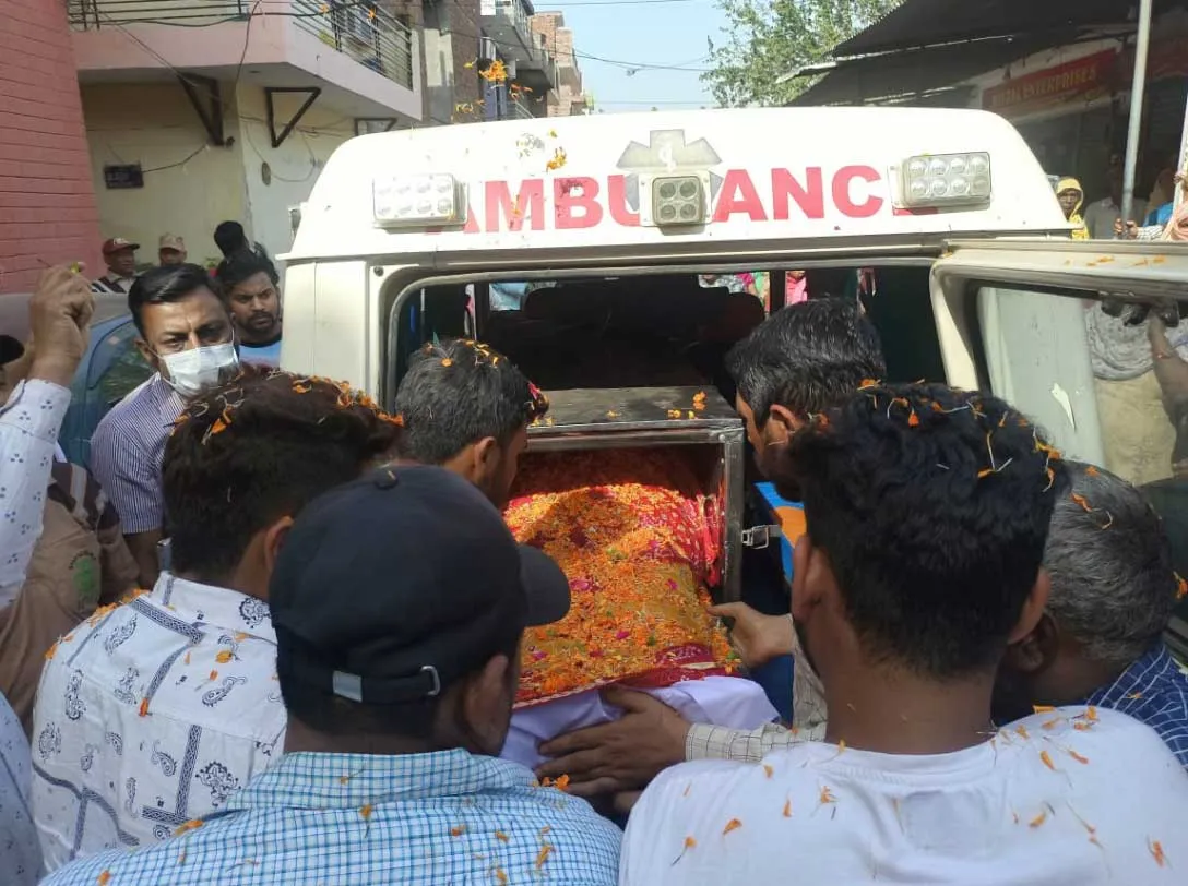 मेडिकल खोजों के लिए किया शरीर दान, मानवता के लिए की अनुकरणीय मिसाल पेश