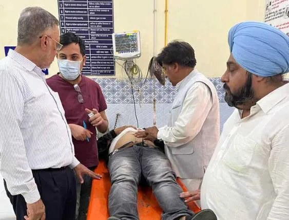 दिल्ली में पंजाब के कैबिनेट मंत्री और विधायकों पर पुलिस का लाठीचार्ज, कर्इं घायल