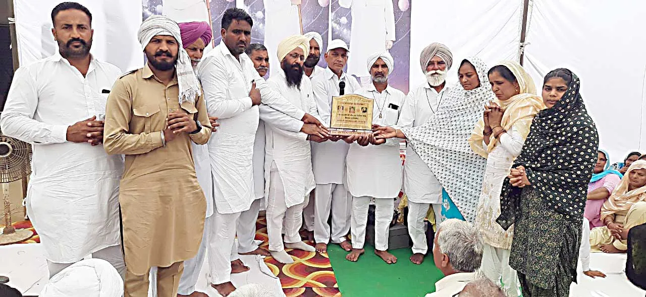 इन्सानियत की पाठशाला है डेरा सच्चा सौदा: सरपंच गुरमुख