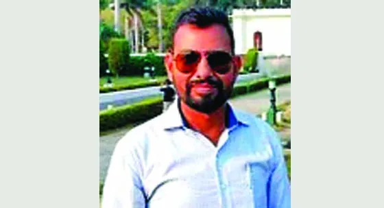 ट्रैक्टर-ट्राली ने बिजली कर्मी को कुचला, मौत