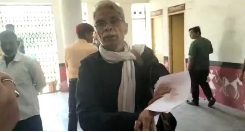 Ghaziabad News: सिस्टम से निराश बुजुर्ग किसान ने उठाया आत्मघाती कदम