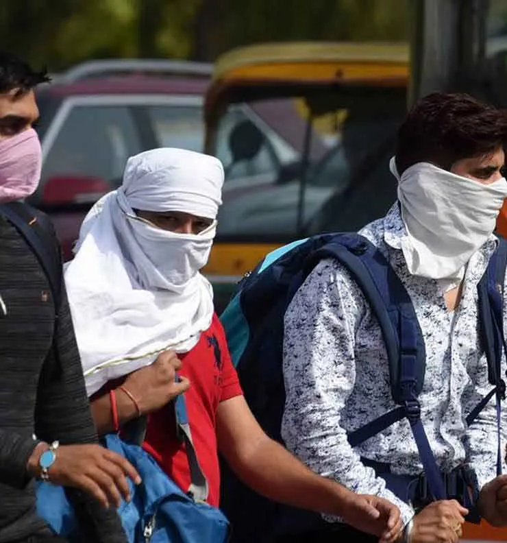 Heat Wave: समारोह में गर्मी से 11 मौतें, 120 अस्पताल में भर्ती, घंटों तेज धूप में रहने से हार्ट फेल का खतरा, ऐसे रहें अलर्ट